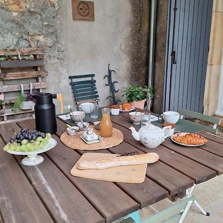 Bed and Breakfast Domaine De Capoulade Narbonne Exterior foto